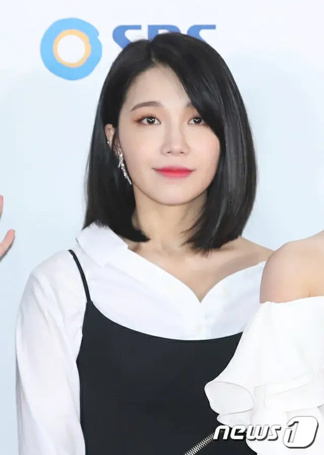 ラジオ番組出演「Apink」ウンジ、1か月の収入？「高3の弟の面倒見る程度」