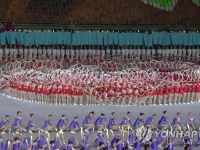 「人民の国」のマスゲーム＝（朝鮮中央テレビ＝聯合ニュース）《転載・転用禁止》