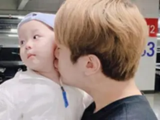1歳の息子抱きかかえて投球のチェ・ミンファン（FTISLAND）が謝罪 「心配かけて申し訳ない」