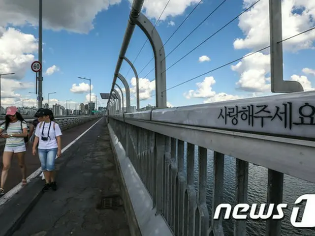韓国の自殺率、減少傾向もOECD2位