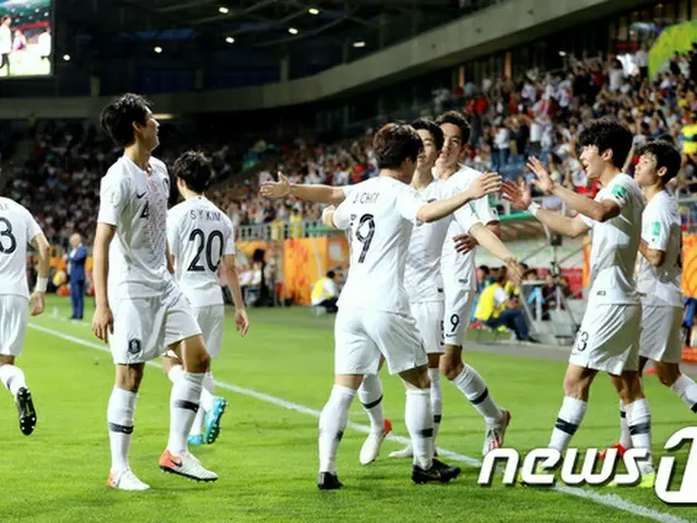 ＜U-20W杯＞韓国代表、エクアドル下し史上初の決勝進出