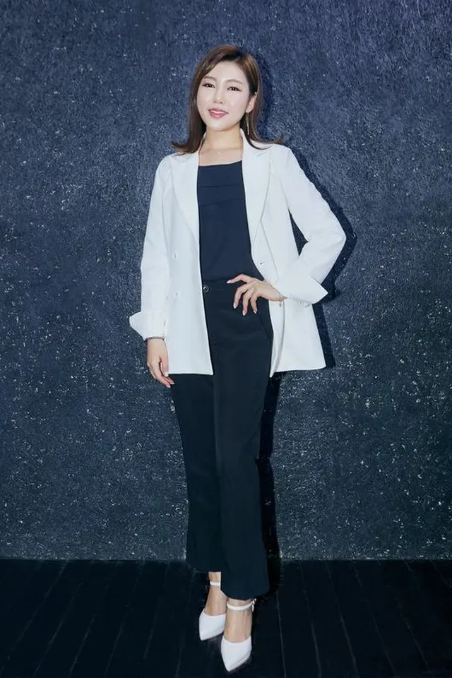 韓国トロットオーディション番組「明日はミス・トロット」で優勝したトロット歌手のソン・ガイン（32）が、ファンとの約束を守る。（提供:OSEN）