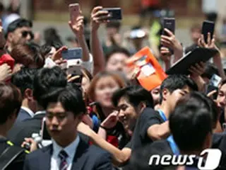 U-20W杯ゴールデンボール受賞のイ・ガンイン、故郷・仁川に凱旋