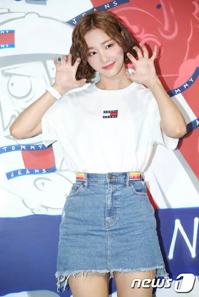 韓国ガールズグループ「MOMOLAND」メンバーのヨヌが、脱退するという噂が広まる中、所属事務所側がコメントした。（提供:news1）