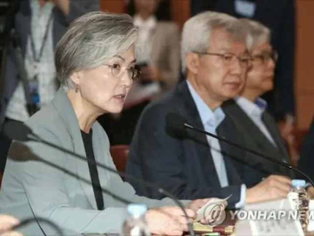 外交戦略調整会議で発言する康京和長官＝5日、ソウル（聯合ニュース）