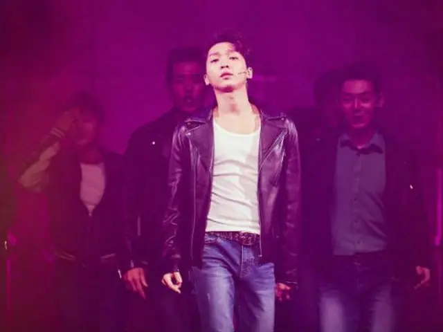 歌手チョン・セウンがミュージカル「グリース」で魅力を発揮している。(提供:OSEN)