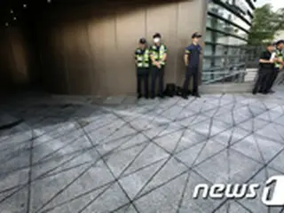 日本大使館前で放火した70代男が死亡＝「日本に反感」と知人に電話