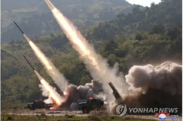北朝鮮が５月に実施した火力攻撃訓練＝（朝鮮中央通信＝聯合ニュース）≪転載・転用禁止≫