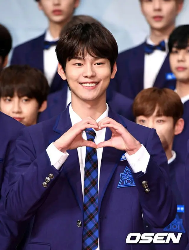 韓国Mnetのサバイバルオーディション番組「PRODUCE X 101」に出演した俳優パク・ソンホが、デビューしてから初めてのファンミーティングを開催する。（提供:OSEN）
