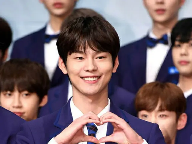 韓国Mnetのサバイバルオーディション番組「PRODUCE X 101」に出演した俳優パク・ソンホが、デビューしてから初めてのファンミーティングを開催する。（提供:OSEN）