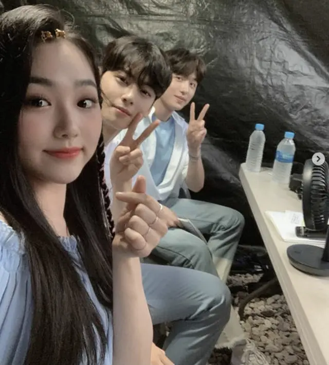 「ASTRO」チャ・ウヌ、「gugudan」ミナ、「SF9」チャニがポーズを取っている。(提供:OSEN）