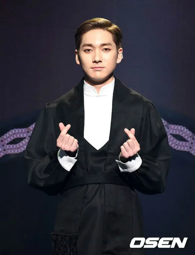 「NU’EST」アロン、通訳として航空機内の急患を救っていた（提供:OSEN）