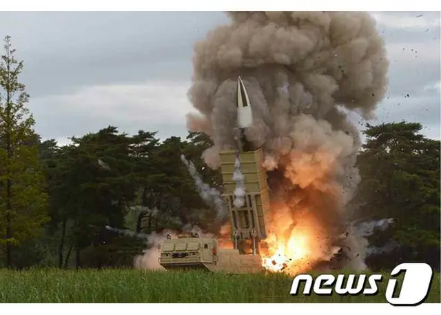 北朝鮮が去る7月から発射した新型ミサイルと放射砲に要した費用が1000万ドル（約10億円）を超えるとの分析が出たと21日、米国自由アジア放送（RFA）が報道した。（提供:news1）