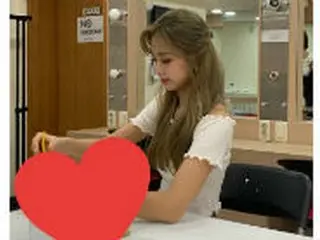 「TWICE」ツウィ、何気に撮った写真でも妖精のような美貌を発揮