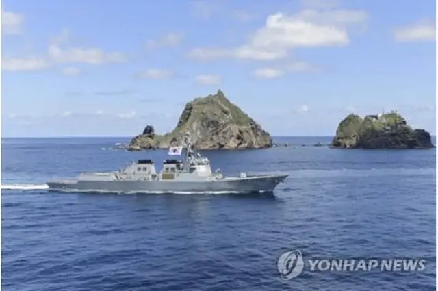 韓国海軍が２５日に始めた独島防衛のための訓練に同軍最精鋭の第７機動戦団のイージス駆逐艦「世宗大王」（７６００トン級、写真）などが初めて参加した（海軍提供）＝（聯合ニュース）《転載・転用禁止》