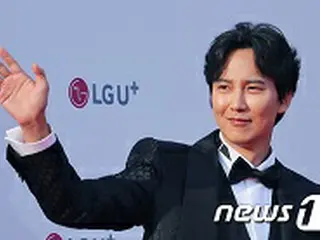 キム・ナムギル、韓流ドラマ演技者賞を受賞... 「SBS大賞を狙っている」