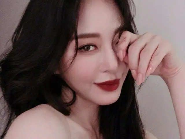 女優ハン・イェスルが、ゴージャスな洗練美を披露した。（提供:OSEN）