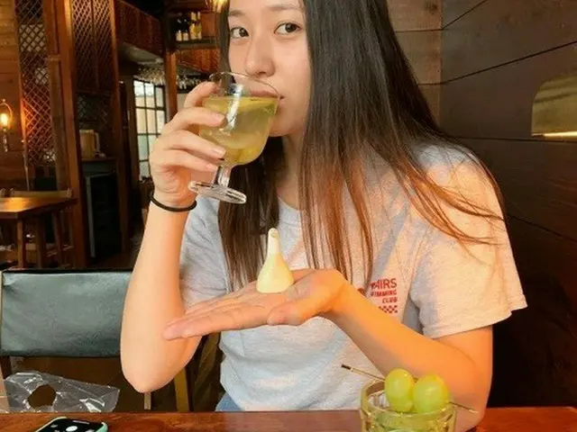韓国ガールズグループ「f(x)」メンバーのクリスタルが、美しすぎるすっぴん写真を公開して話題になっている。（写真提供:OSEN）