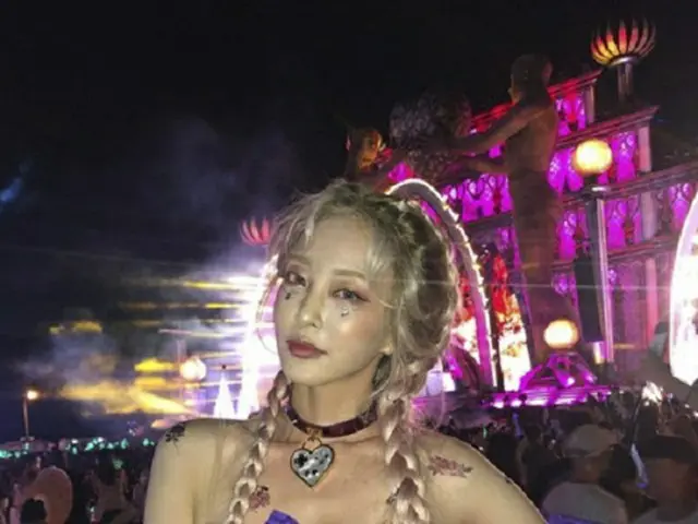 女優ハン・イェスルが、フェスティバルクイーンとして登場した。（提供:OSEN）