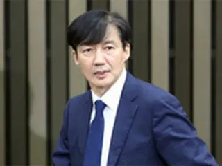 文大統領側近の法相候補、約11時間の釈明会見