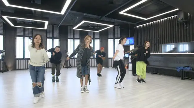 「Fin.K.L」が、14年ぶりにダンスレッスンをスタートさせた。（提供:news1）