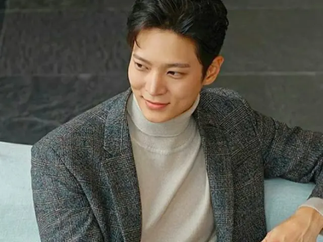 俳優チュウォン、秋のグラビアがステキすぎると話題（写真提供:OSEN）