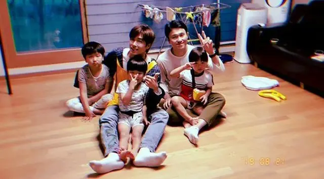 「東方神起」ユンホ、番組で出会った3兄弟への愛情爆発ぶりが話題（写真提供:OSEN）