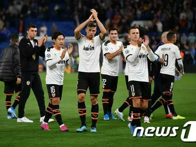 ”18歳6か月”イ・ガンイン、韓国人最年少でCLデビュー（画像:news1）