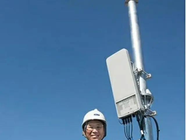 ＫＤＤＩが設置した最初の５G用基地局（同社ＨＰより）＝（聯合ニュース）