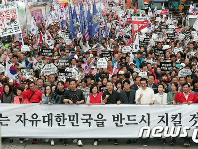韓国野党、文大統領の弾劾に向け3日「大規模集会」へ（画像:news1）