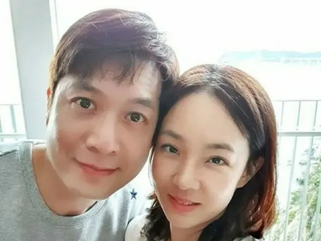 韓国俳優チョ・ヒョンジェとプロゴルファーのパク・ミンジョン夫妻が、あふれる愛情を見せて話題になっている。（写真提供:OSEN）