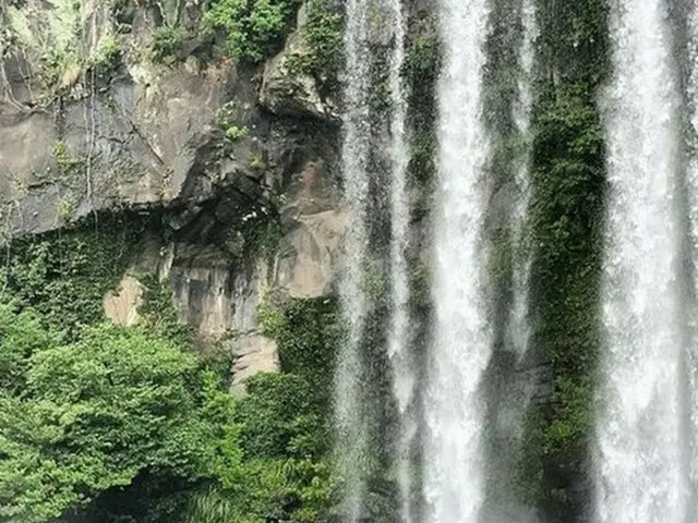 韓国俳優チョン・へインがいつもとは違う“タフな魅力”を放つ近況写真を公開して話題になっている。（写真提供:OSEN）