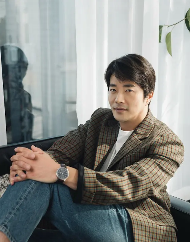 クォン・サンウ、「妻のソン・テヨンとの暮らしで一つになる時に“安らぎ”を感じる」、主演映画「LOVE,AGAIN」まもなく公開（提供:news1）