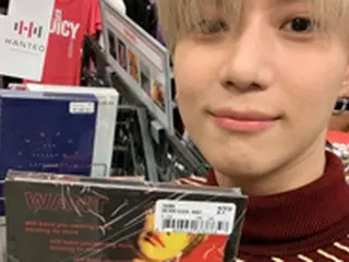 【トピック】「SHINee」テミン、優しい微笑みであいさつ