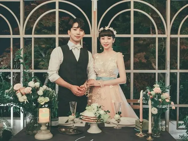 「MBLAQ」出身のG.O、女優チェ・イェスル夫妻が結婚式アフターパーティーの写真を公開した。（提供:OSEN）