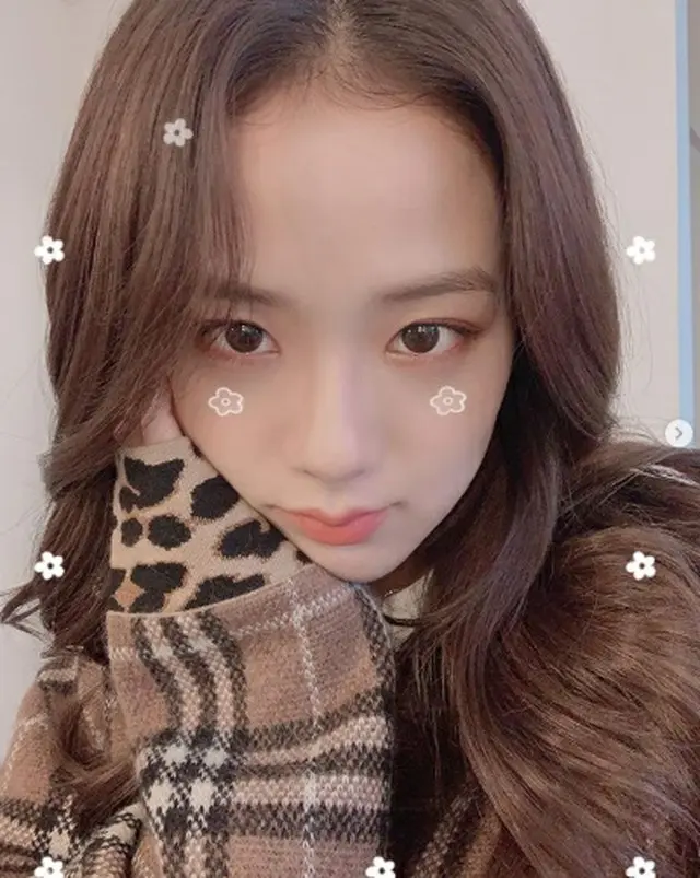 「BLACKPINK」JISOO（ジス）が美しい自撮りを公開した。（提供:OSEN）