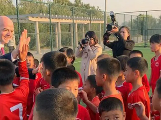 南北戦を見守ったFIFA会長、“無観客試合”に失望感（提供:OSEN）