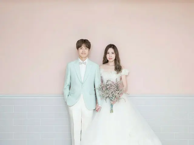 結婚控える元「Baby V.O.X」カン・ミヨン＆俳優ファン・バウル、ウェディング写真を公開（画像:news1）