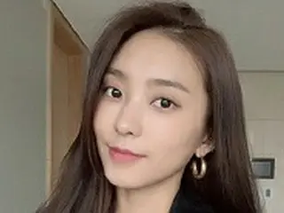 女優ボラ（元SISTAR）、レザージャケットで秋らしさ満点