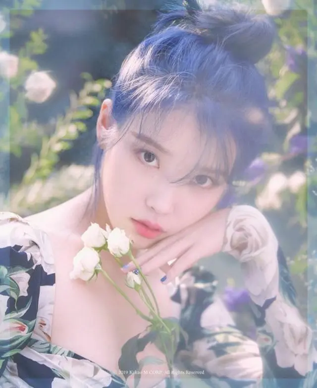 IU（アイユー）、故ソルリ死亡による誹謗中傷に傷付く…「時間必要」カムバック延期（提供:Osen）