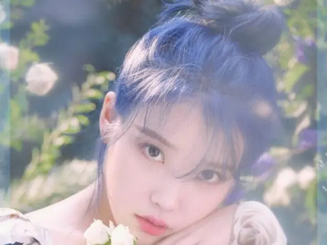 IU（アイユー）、故ソルリ死亡による誹謗中傷に傷付く…「時間必要」カムバック延期（提供:Osen）