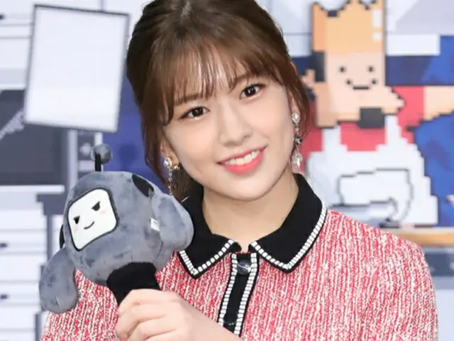 日韓ガールズグループ「IZ*ONE」のメンバー、アン・ユジンが高校の自主退学を決定したことがわかった。（画像提供:news1）