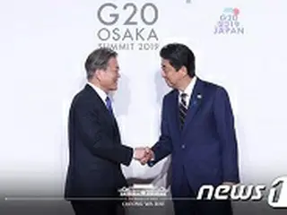 文大統領、日本の台風被害への慰労伝える…安倍総理が感謝の意