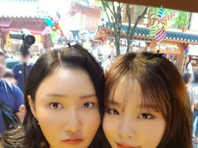 「MAMAMOO」ファサとフィイン、中学校の制服着て「愛嬌発散」（提供:OSEN）