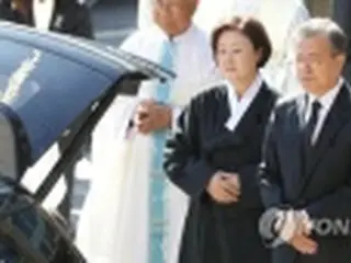 金正恩氏　文大統領母の死去で弔電＝「深い哀悼の意」