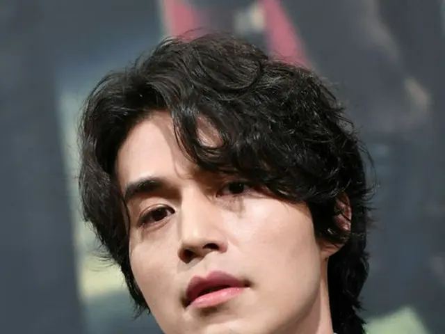 俳優イ・ドンウクが、SBS新トークショーで単独ホストを務めることが分かった。（提供:OSEN）