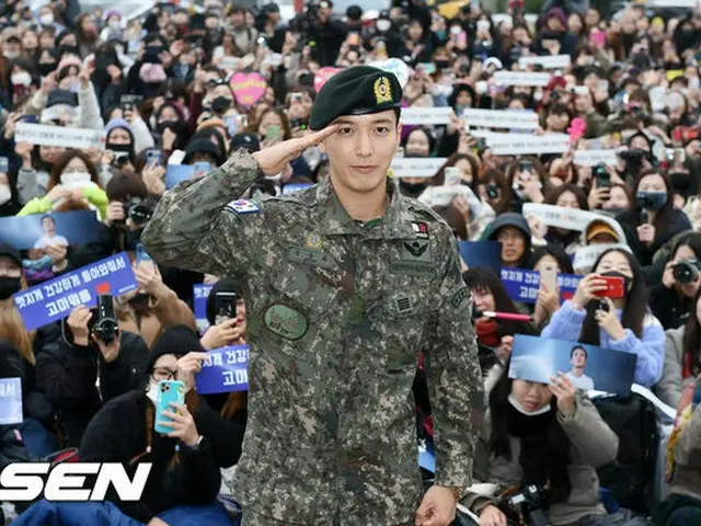 「CNBLUE」ジョン・ヨンファがSNSで除隊した感想を伝えた。（提供:OSEN）