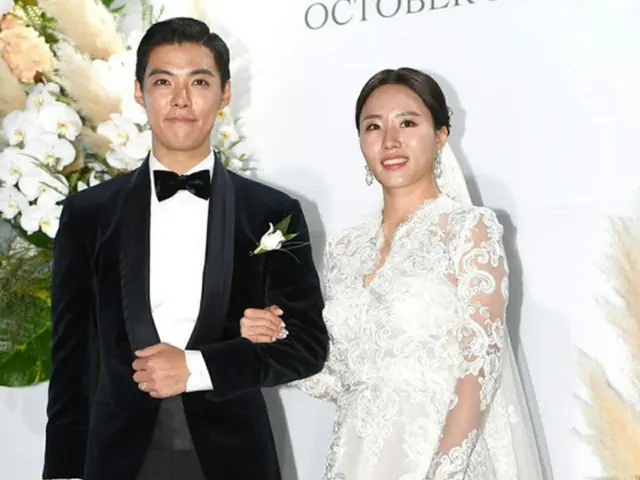 イ・サンファ、挙式でのKangNam”サプライズ”に号泣（画像提供:OSEN）