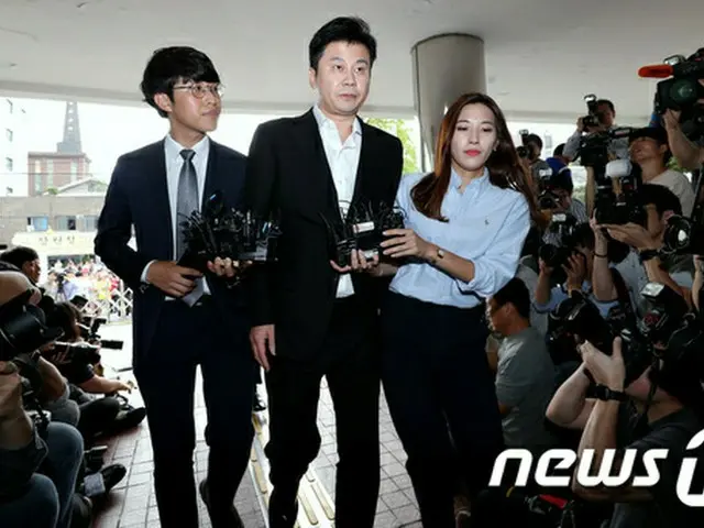 YGエンタ元代表ヤン・ヒョンソク、B.I（元iKON）麻薬疑惑”情報提供者”を脅迫した疑いで正式立件（画像提供:news1）