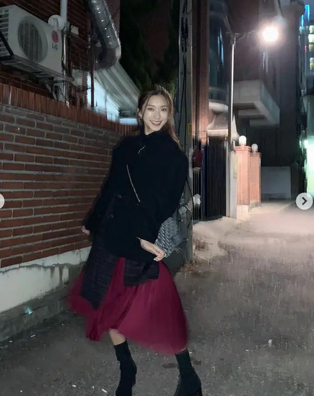 ボラ（元SISTAR）「さらに綺麗になった」、暗闇の中でも光る”致命的な美”（提供:Osen）